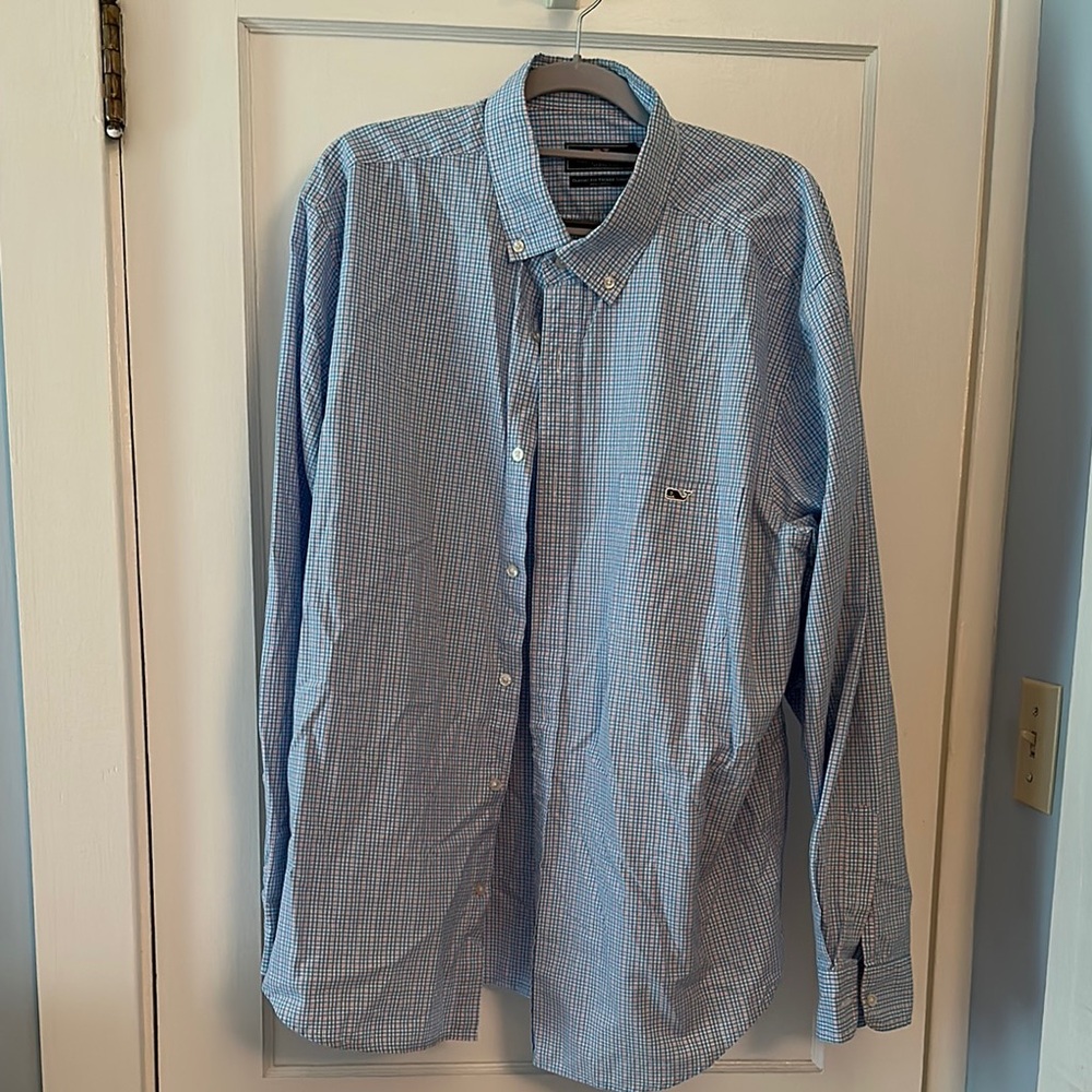 Vineyard Vines Blue, pink, and white Casual Button Down Shirt